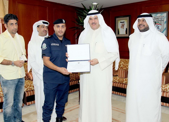 الحمود والمنصور استقبلا ابطال الدراجات المائية بالنادي البحري